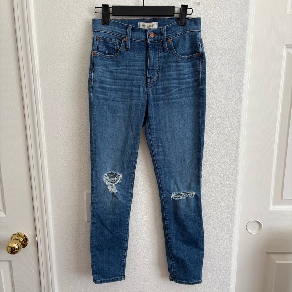 Madewell 9" Highrise Skinny Crop Women's Blue Distressed Jeans size 24